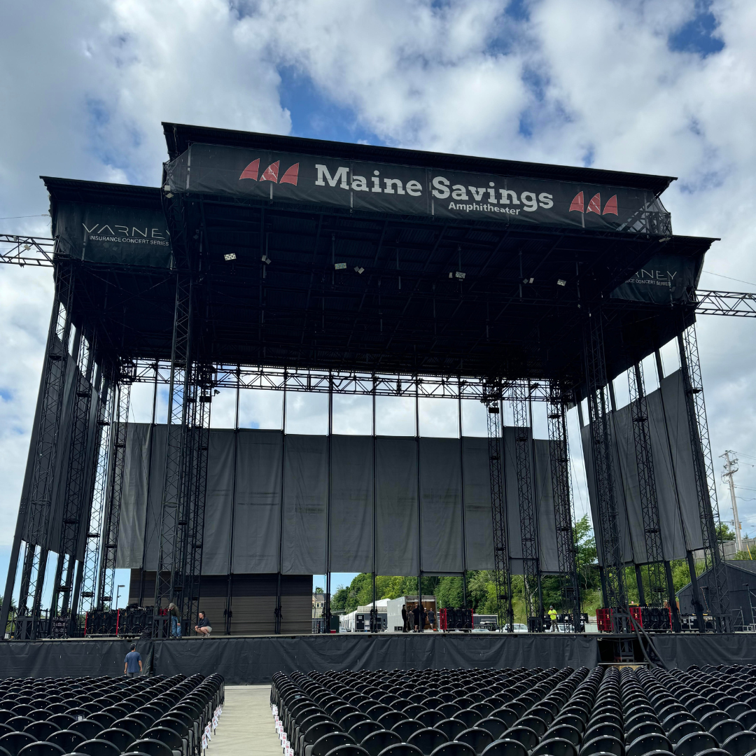 Def Leppard - 100 Level Seats (Sec 102 & 104 Rows 10-20)